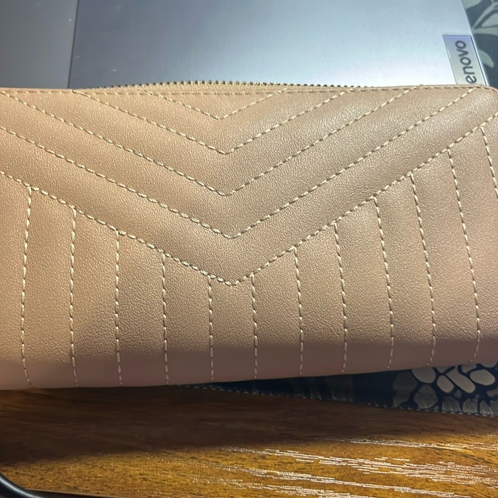 Selling wallet